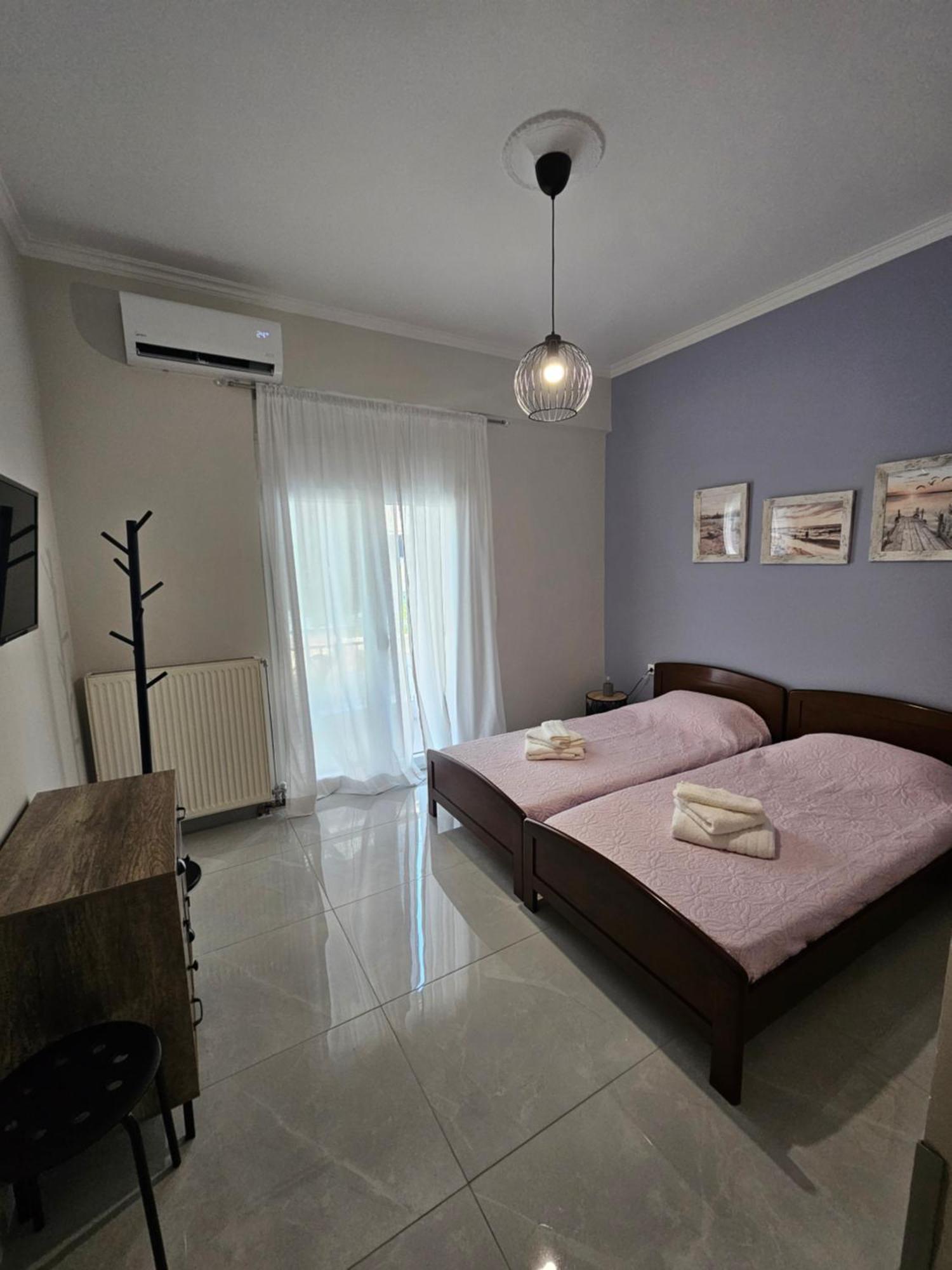 Apartamento Maggie'S Blissful Escape Loutráki Exterior foto