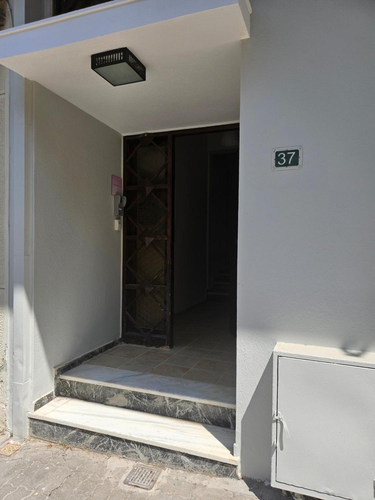 Apartamento Maggie'S Blissful Escape Loutráki Exterior foto